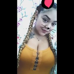 Meet your Posher, Jenny